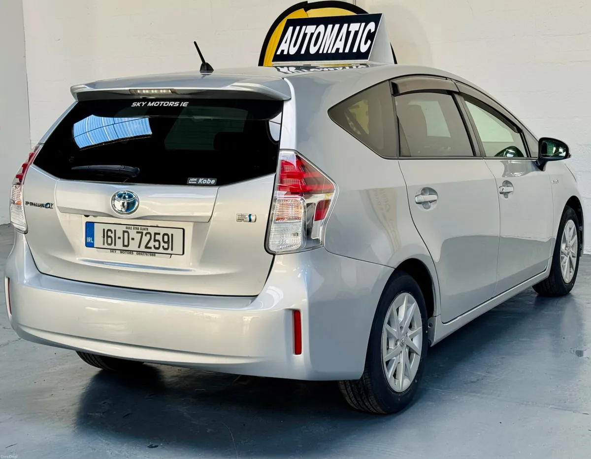 2016Toyota Prius Plus/alpha 1.8 Hybrid - Image 5