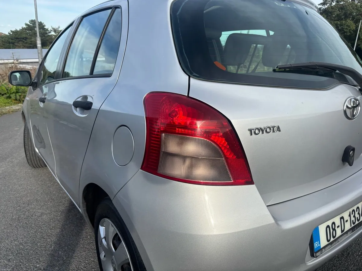 Toyota Yaris - Image 6