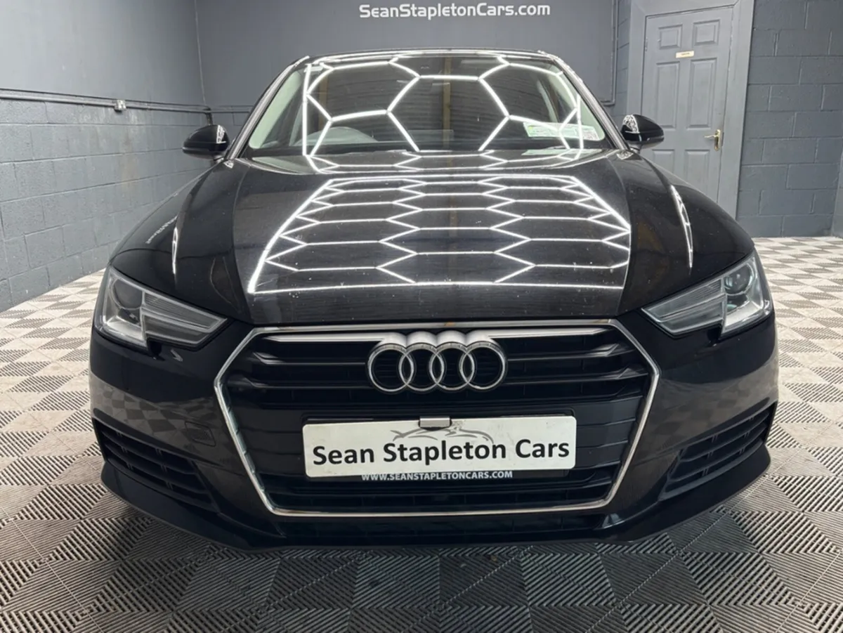 Audi A4 2.0 TDI 150 ULTRA 4DR - Image 2