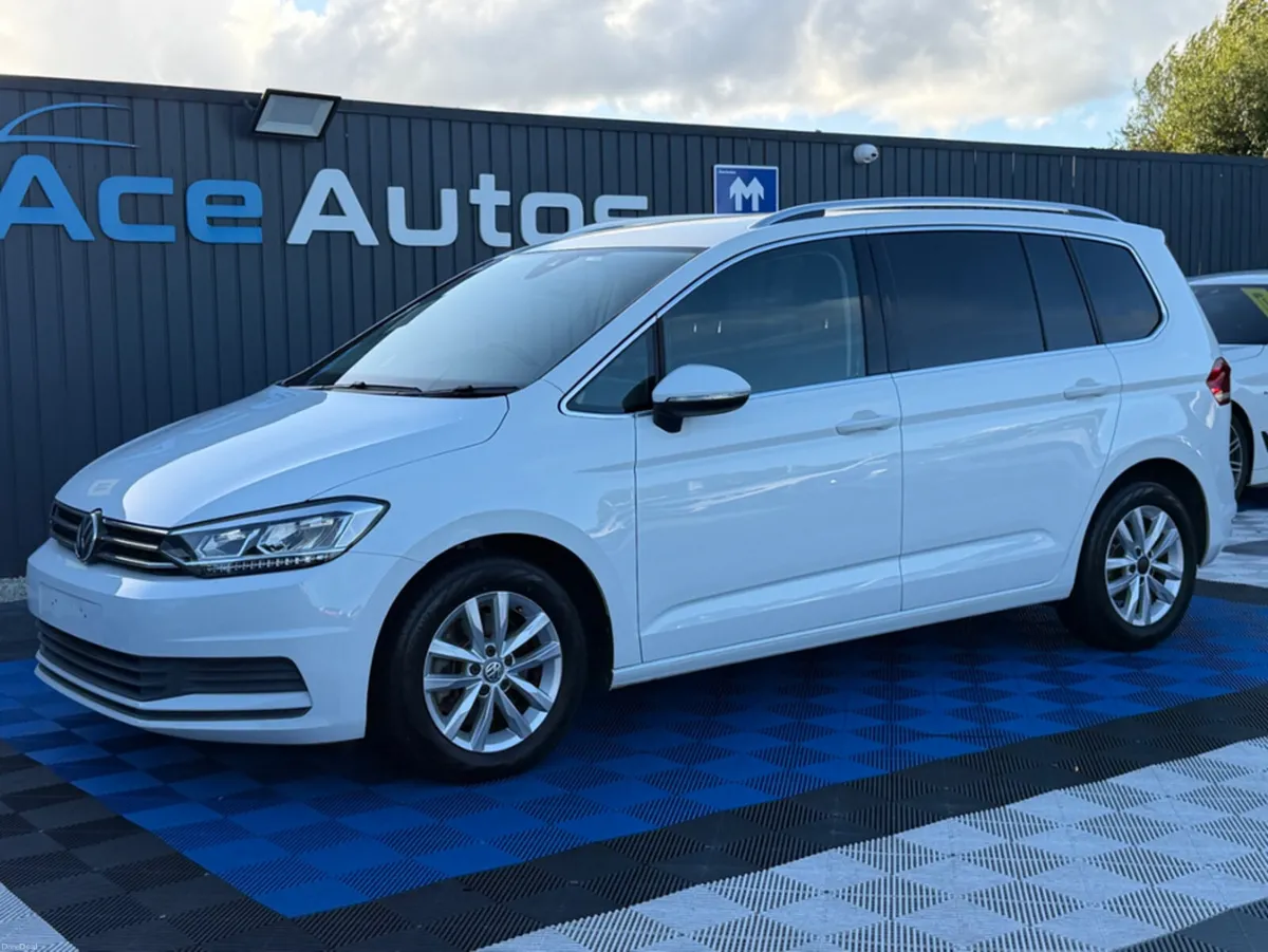 Volkswagen Touran COMFORTLINE - 2.0L DIESEL - AUTO - Image 3
