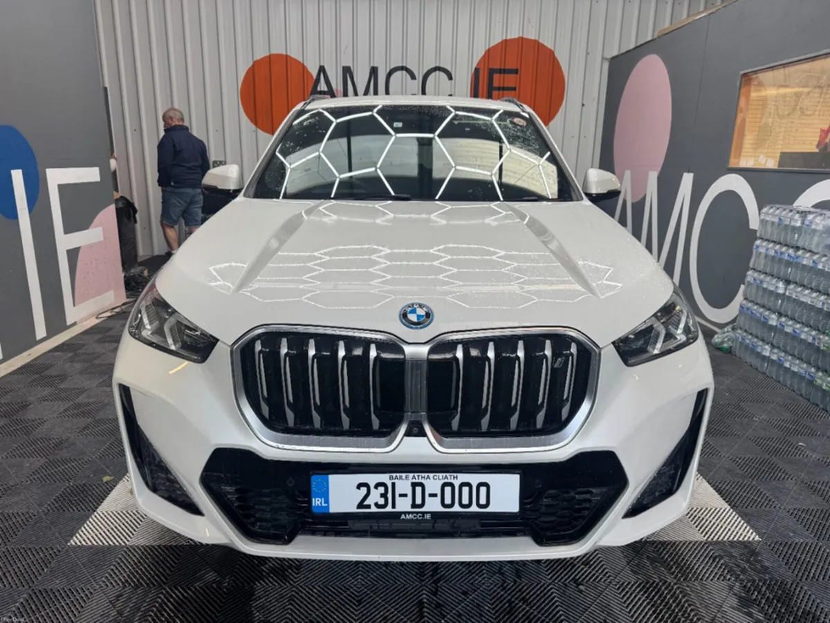 BMW iX1 2023 BMW Ix1 4WD XDRIVE 30 M-SPORT AUTOMAT - Image 2