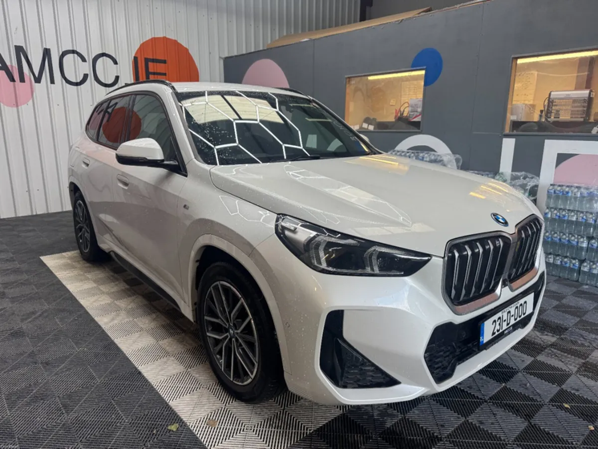 BMW iX1 2023 BMW Ix1 4WD XDRIVE 30 M-SPORT AUTOMAT - Image 1