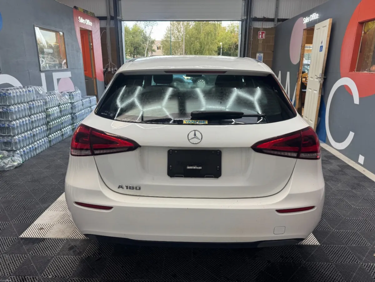 Mercedes-Benz A-Class 2019 MERCEDES-BENZ A180 AUTO - Image 4
