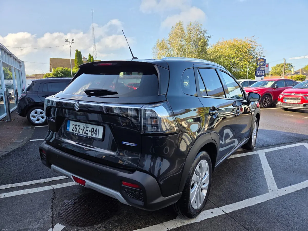 Suzuki S-CROSS 1.4 B/JET HYBRID MOTIO - Image 4