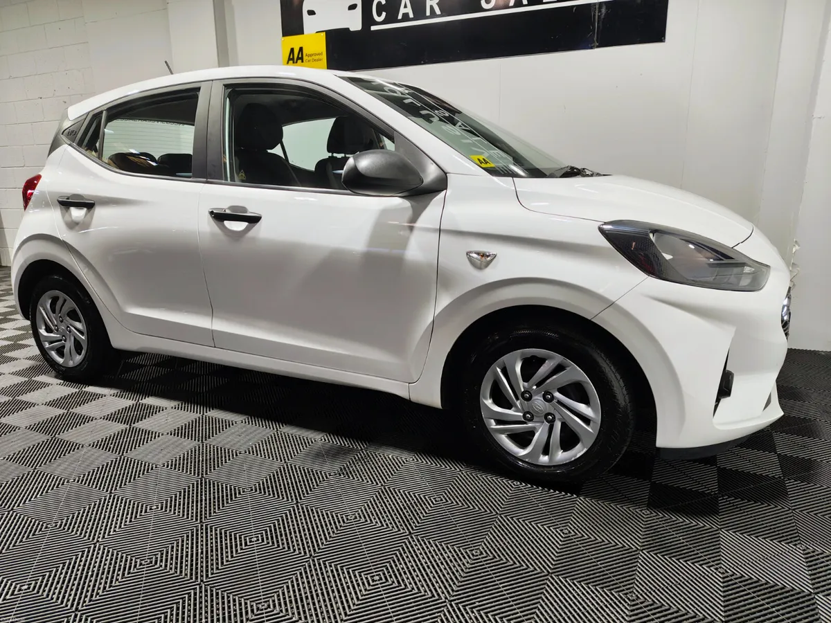 Hyundai i10 2023 1.0 CLASSIC SPEC EXTRAS - Image 5