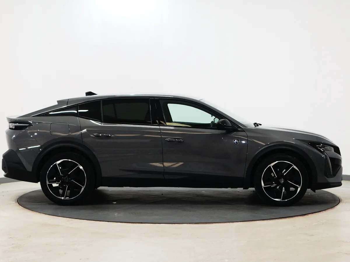 *67* 2024 Peugeot 408 1.2 GT auto - Image 2