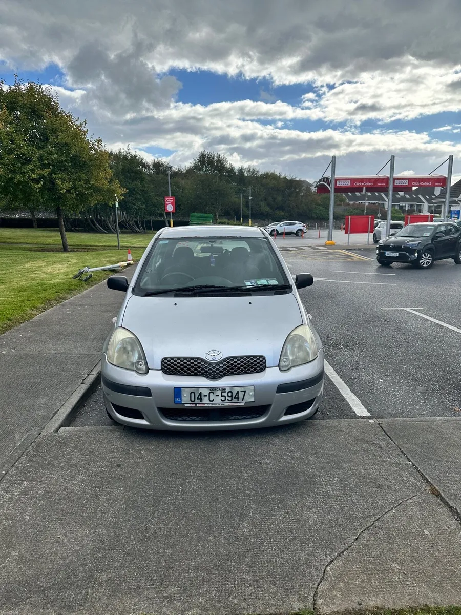 Toyota Yaris 2004 - Image 5