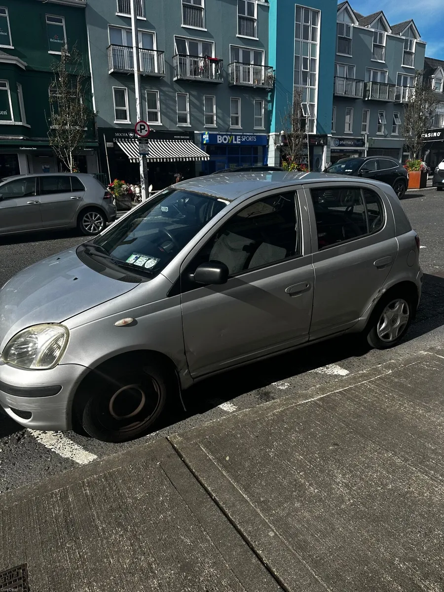 Toyota Yaris 2004 - Image 6