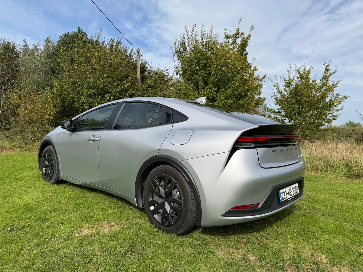 Toyota Prius 2023 1.8L petrol Automatic - Image 6