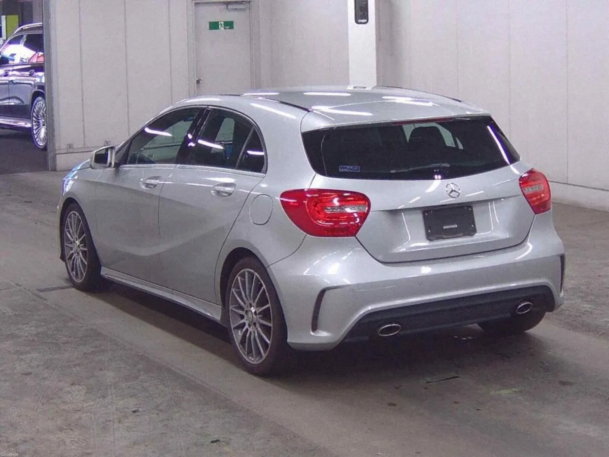 MERCEDES BENZ A180 AMG LINE AUTO 2013 - Image 2