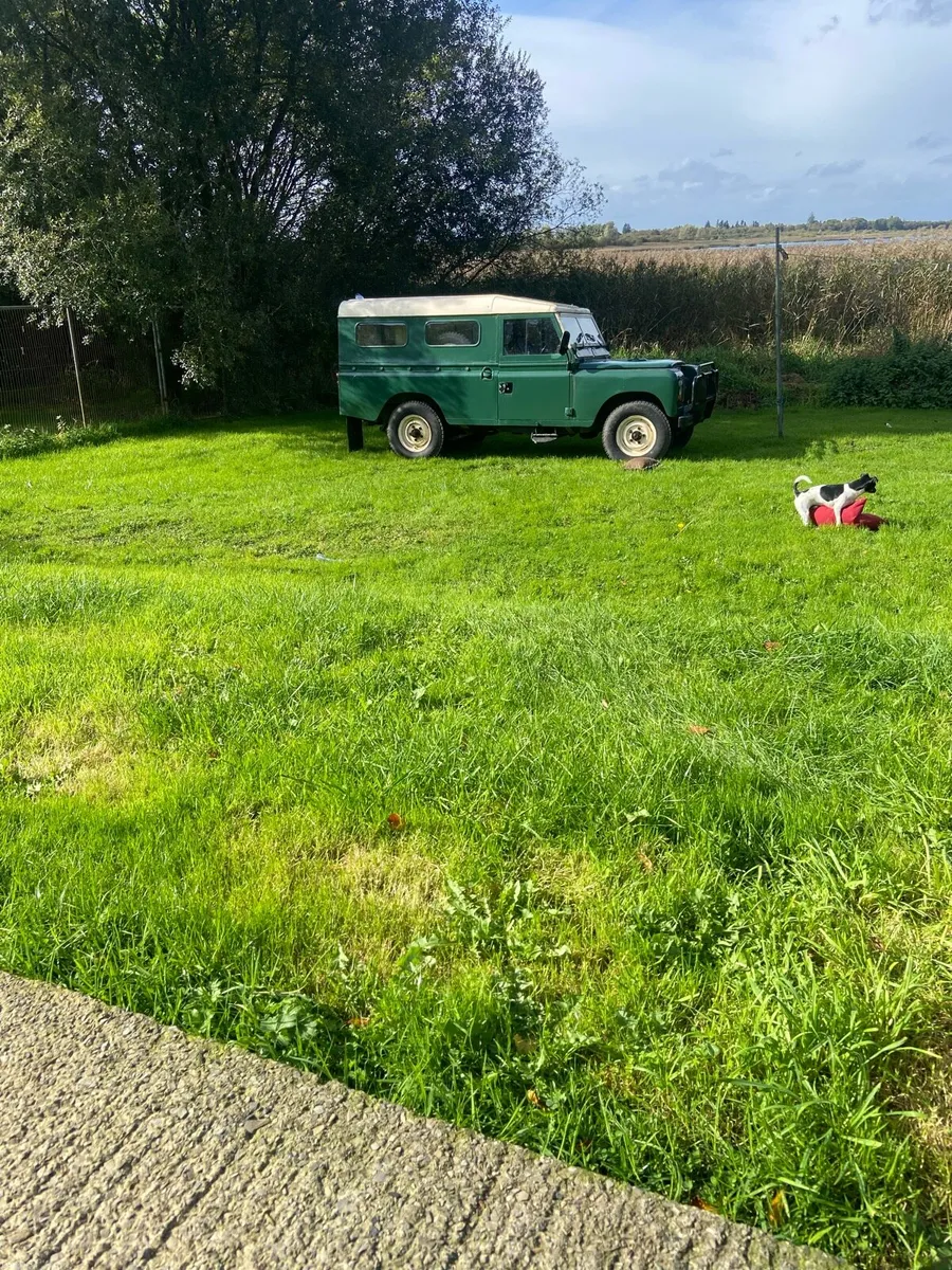 Vintage Landrover Series 3 - Image 1