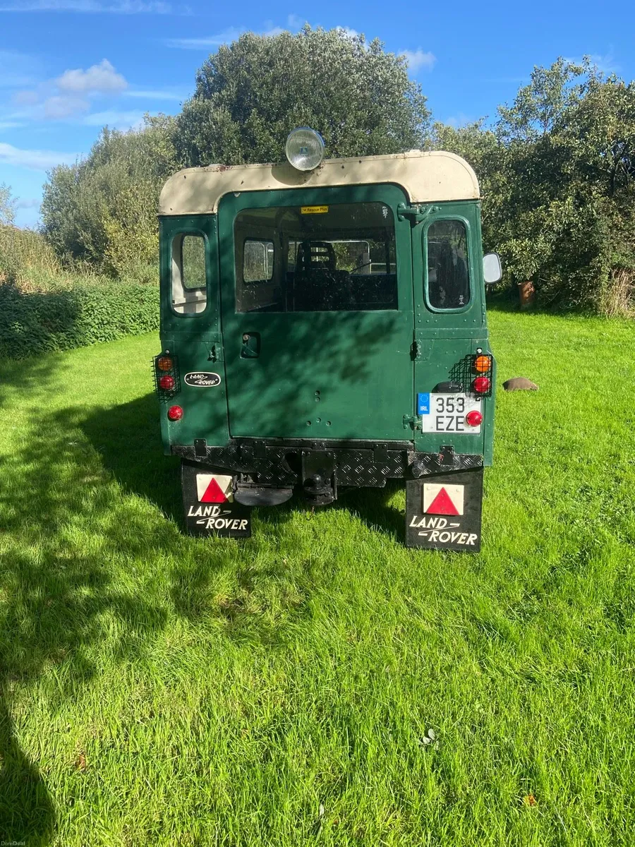 Vintage Landrover Series 3 - Image 5