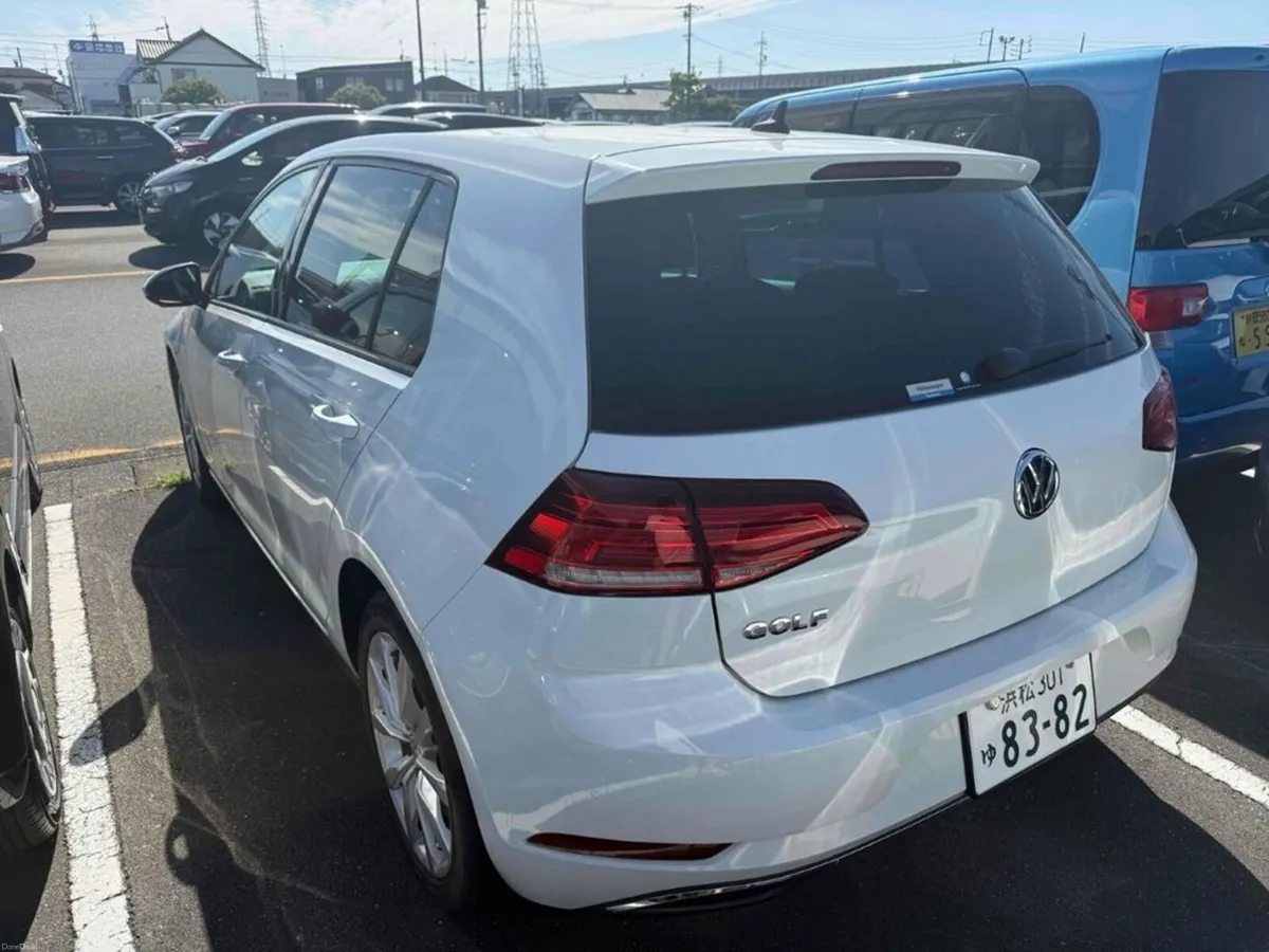 Volkswagen Golf 1.2 AUTOMATIC TSI COMFORT LINE TEC - Image 2