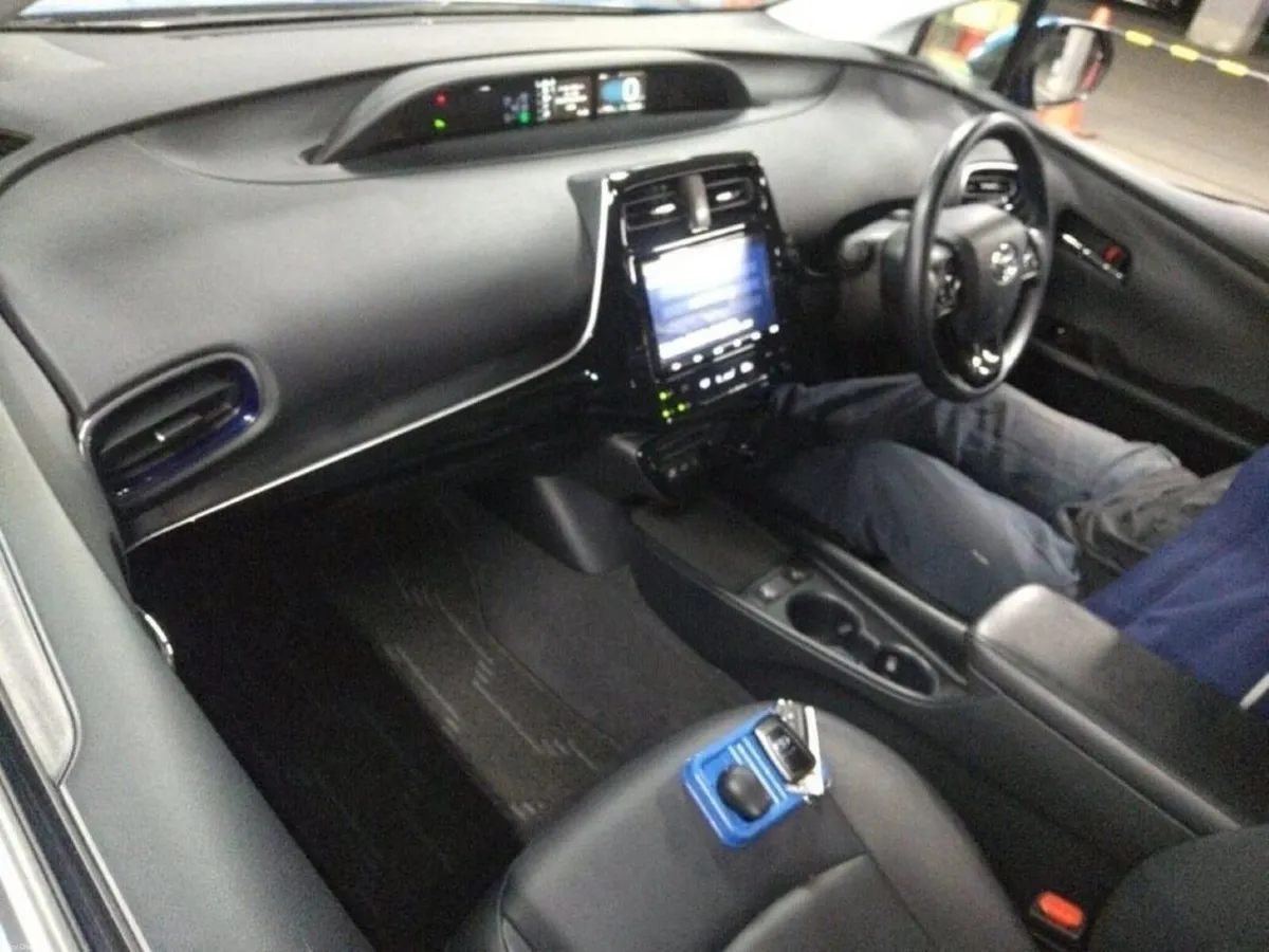 Toyota Prius 1.8 HYBRID AUTOMATIC - TOURING EDITIO - Image 3
