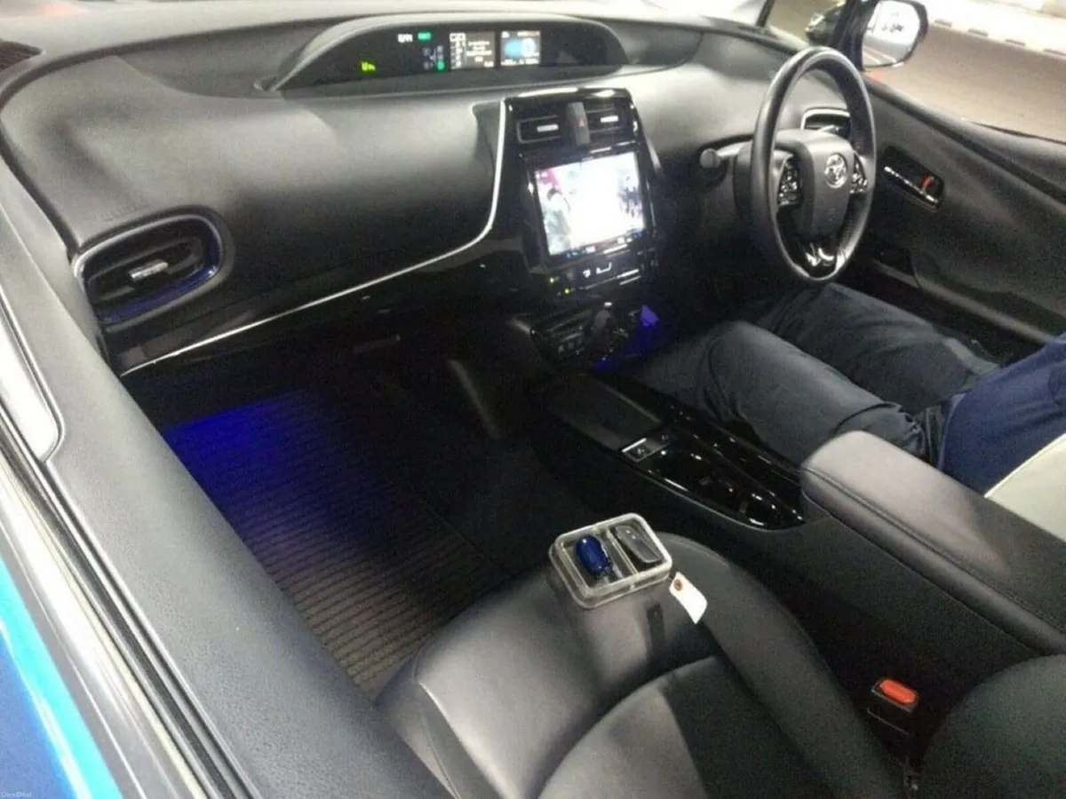 Toyota Prius 1.8 HYBRID AUTOMATIC - TOURING SELECT - Image 3
