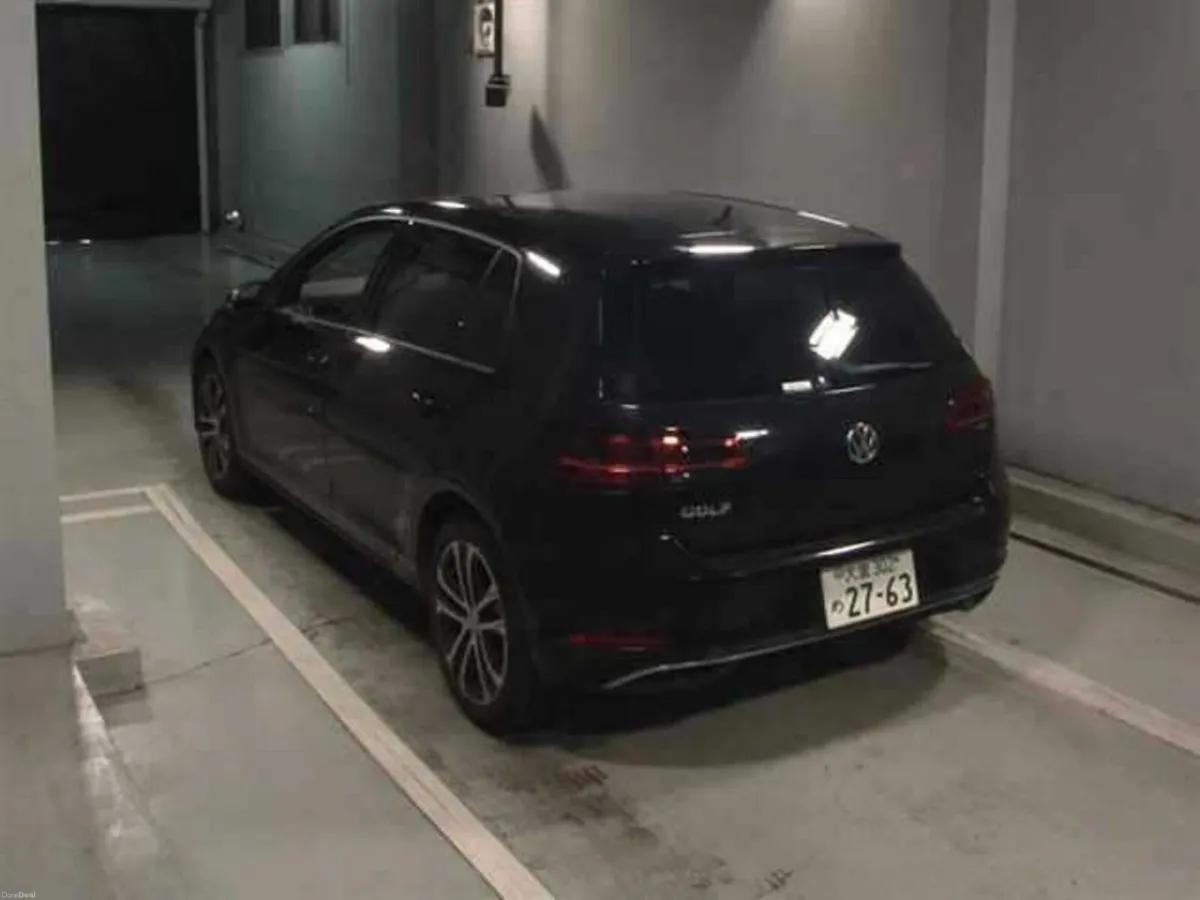 Volkswagen Golf 1.2 AUTOMATIC - FACTORY ALLOYS - A - Image 2