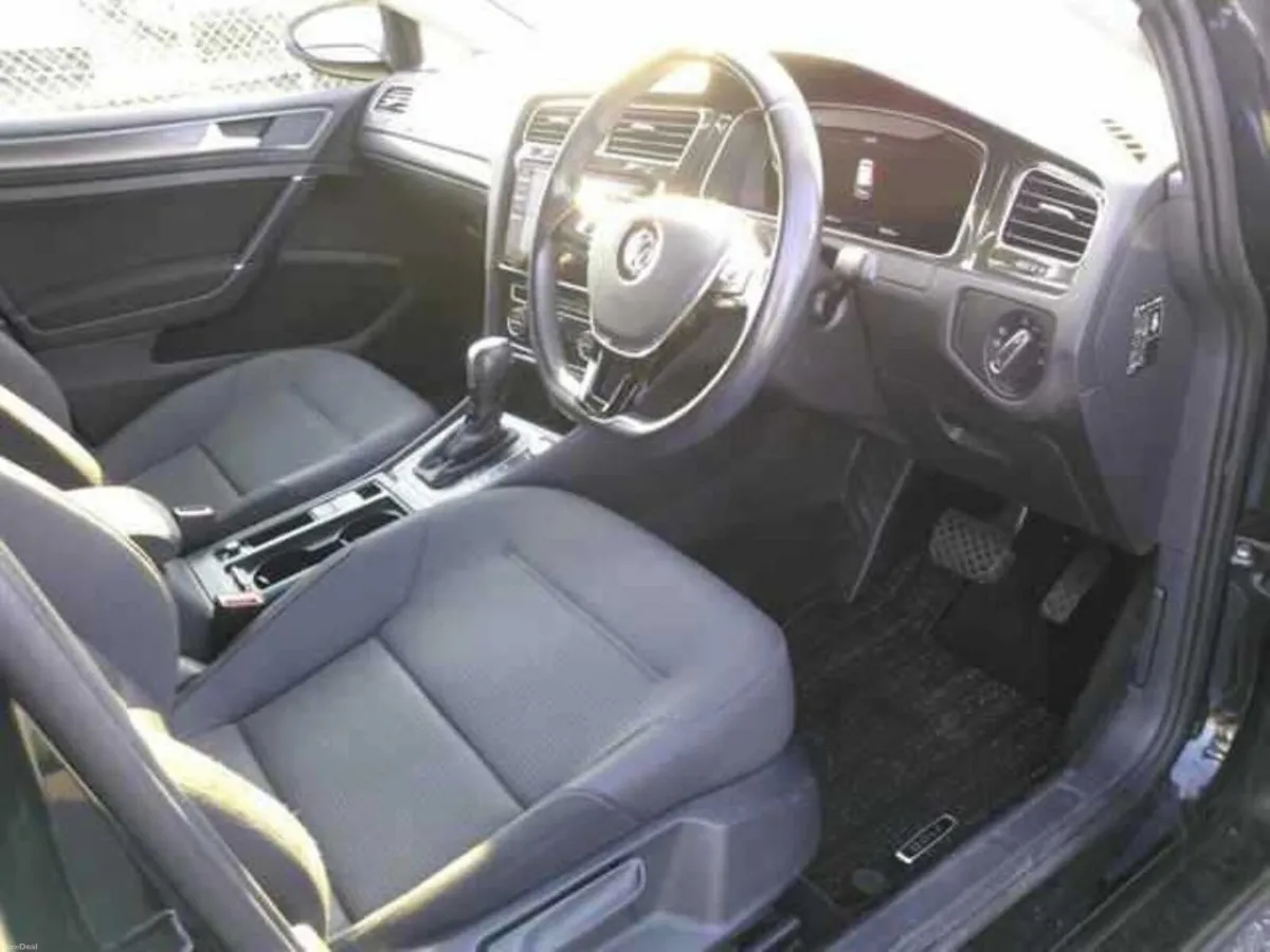 Volkswagen Golf 1.2 AUTOMATIC - FACTORY ALLOYS - A - Image 3