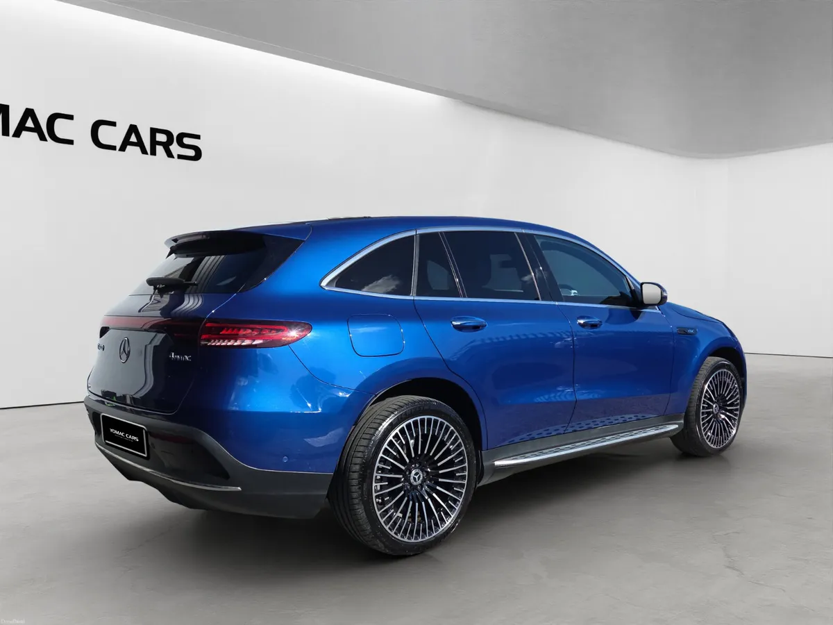 MERCEDES BENZ EQC400 AMG-LINE PREMIUM - Image 3