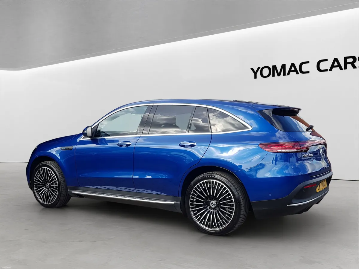MERCEDES BENZ EQC400 AMG-LINE PREMIUM - Image 5