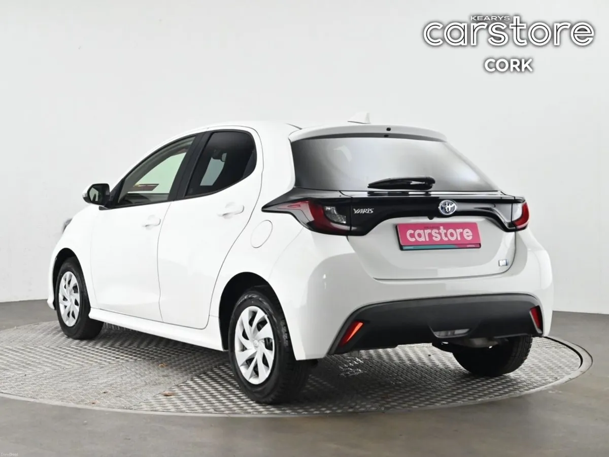 Toyota Yaris Yaris Hybrid X - Image 3