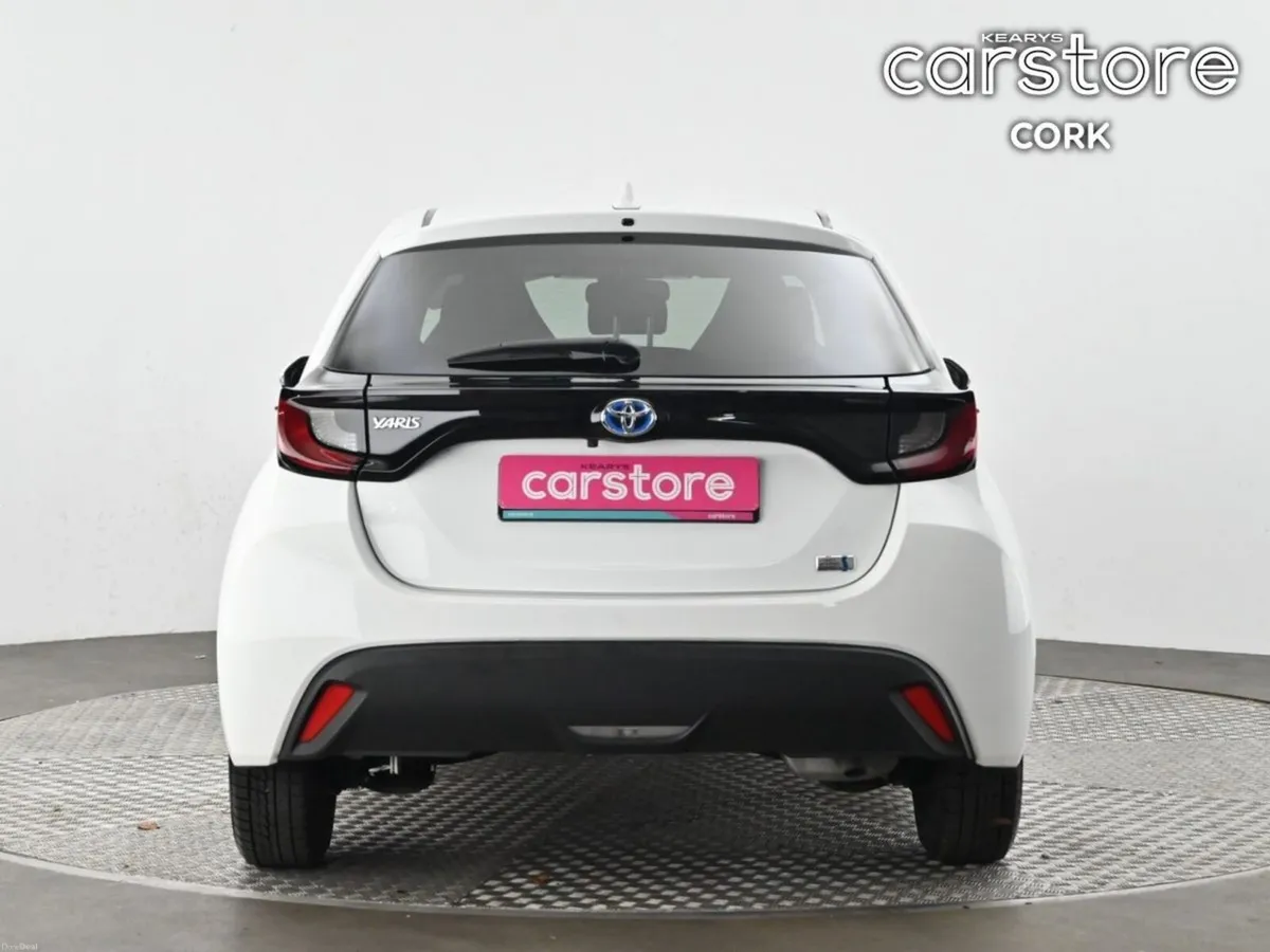 Toyota Yaris Yaris Hybrid X - Image 4