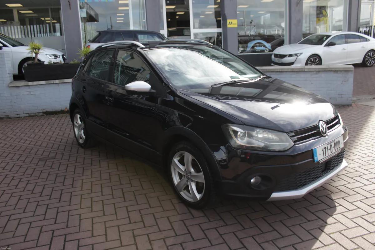 2017 VW POLO CROSS - Image 1