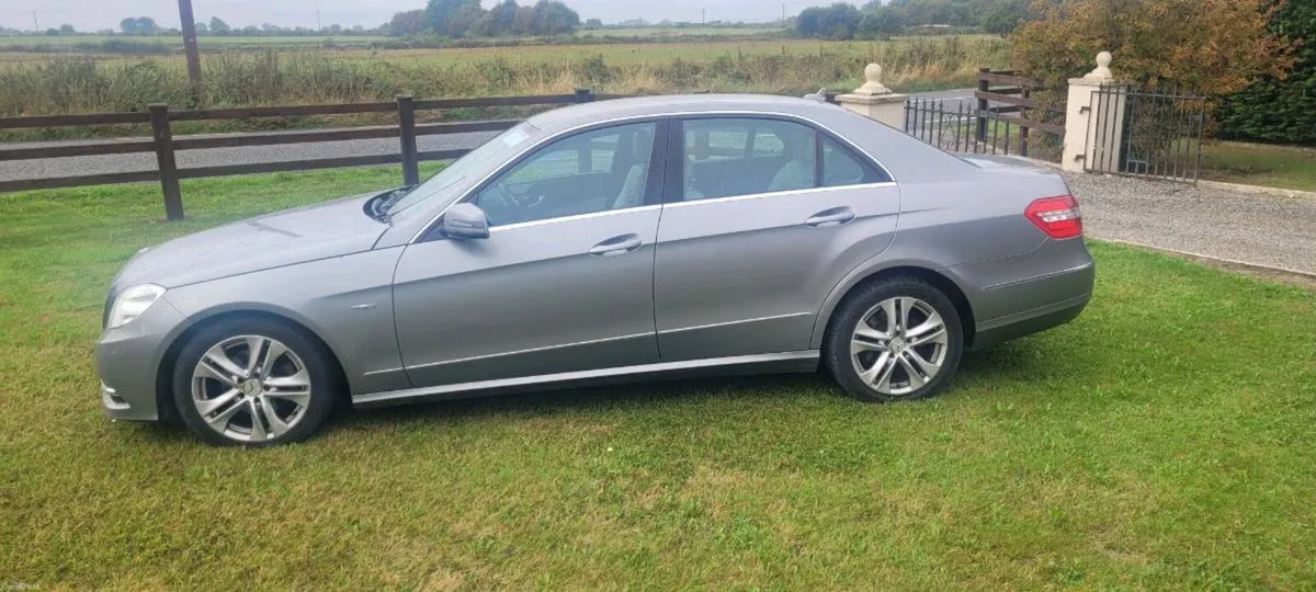 Mercedes - Image 3