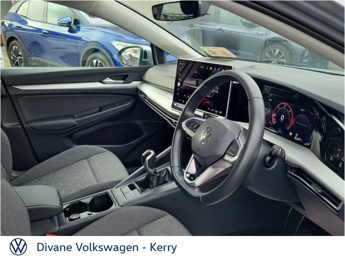 Volkswagen Golf EDITION 75 2.0 TDI 116HP - Image 2