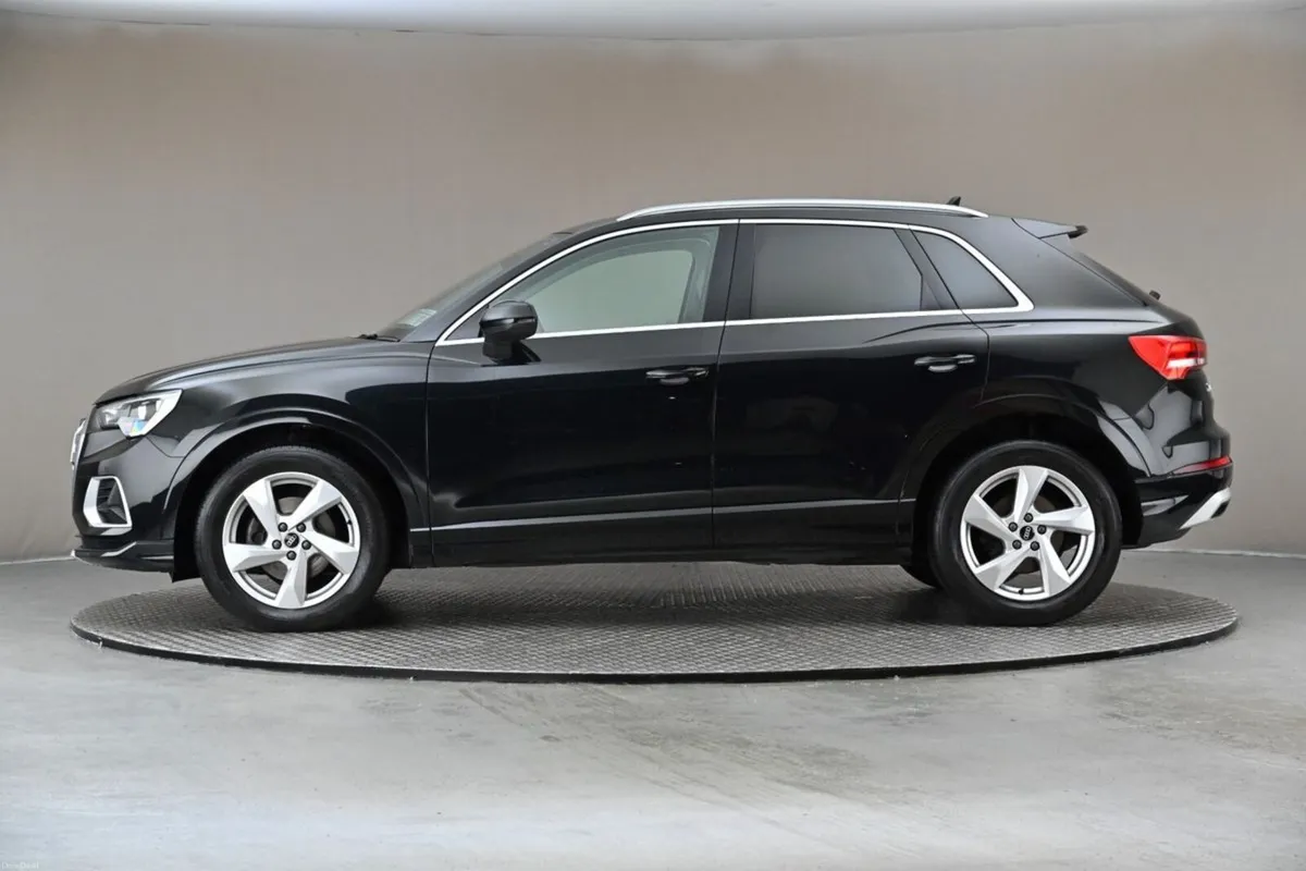 Audi Q3 2.0 TDI 6SPD 150BHP SE **BEIGE LEATHER** - Image 5