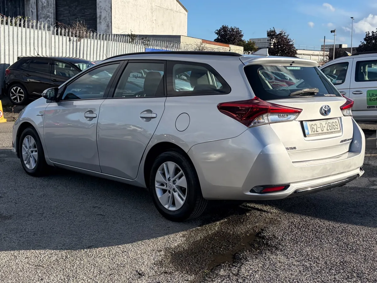 2016 Toyota Auris 1.8 VVT-I Hybrid Auto Nct 10/28 - Image 6