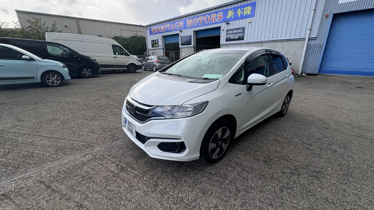 Honda Fit 1.5 Hybrid Petrol 2018 - Image 3