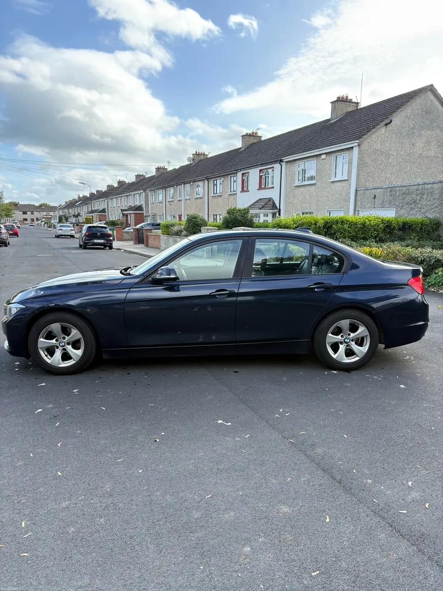 BMW 3 Series - Image 4