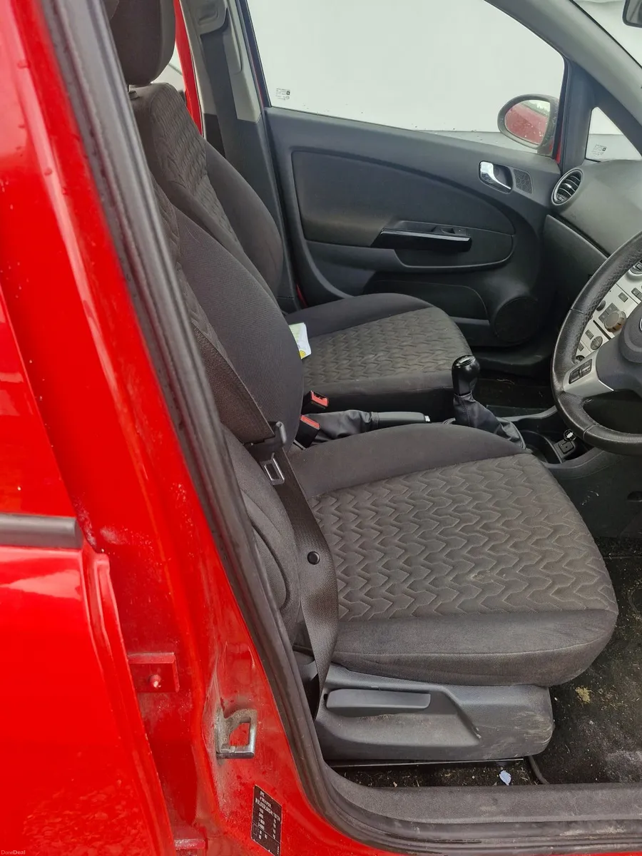 OPEL CORSA 2013 TAXED AND NCT JUNE 2027 - Image 4