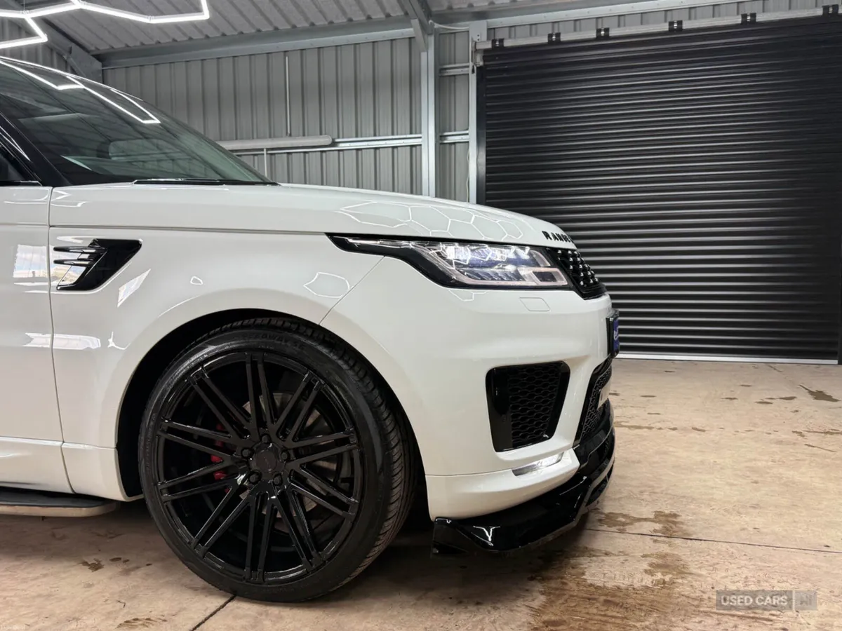 Land Rover Range Rover Sport 2018 - Image 4