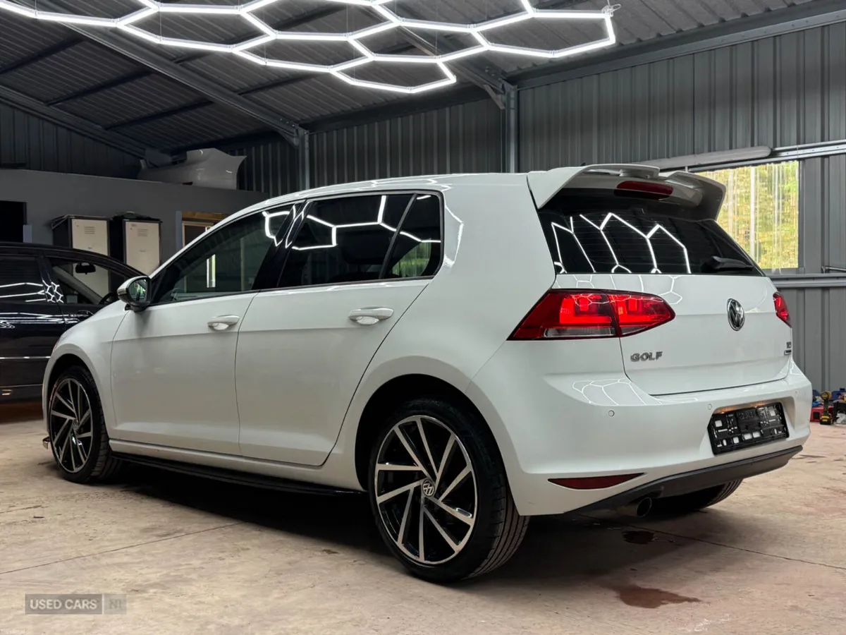 Volkswagen Golf 2017, PRICE ON IRISH PLATES - Image 5