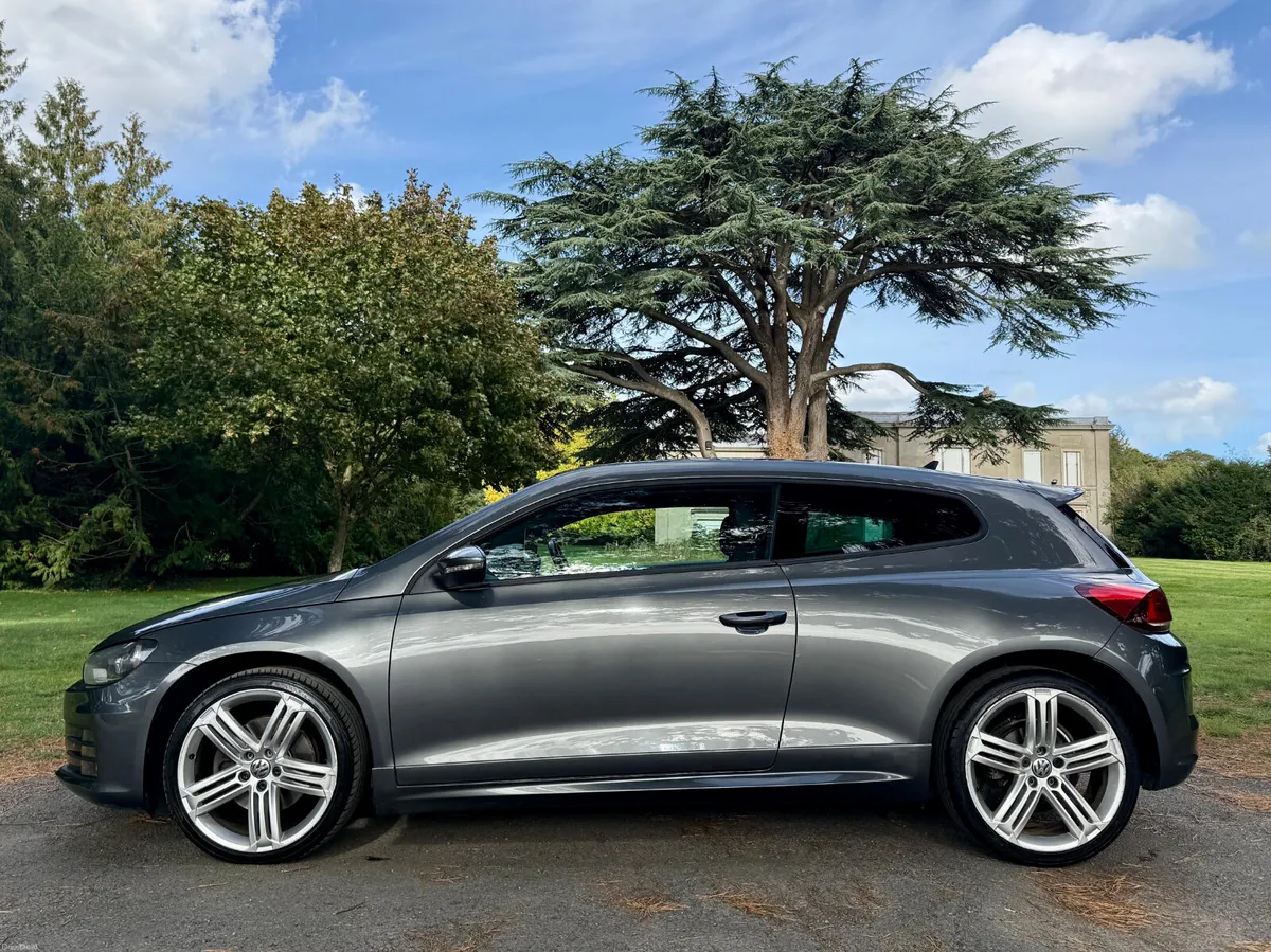 Volkswagen Scirocco 2.0 TDi 184HP R Line Tiny KMS - Image 5