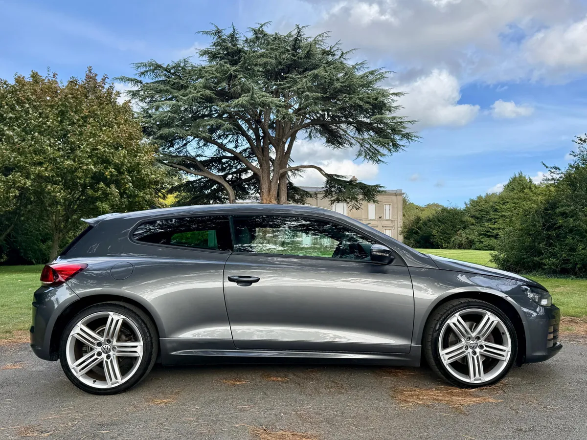 Volkswagen Scirocco 2.0 TDi 184HP R Line Tiny KMS - Image 2