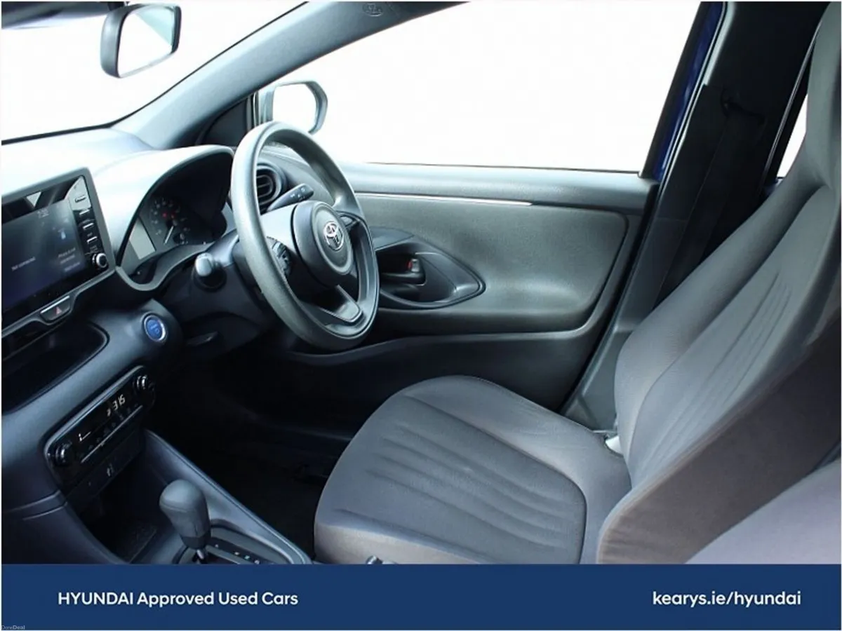 Toyota Yaris YARIS HYBRID X - FINANCE ARRANGED - Image 5
