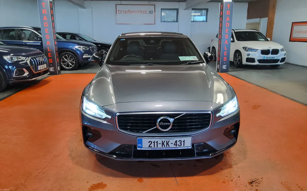 Volvo S60 2021 - Image 2