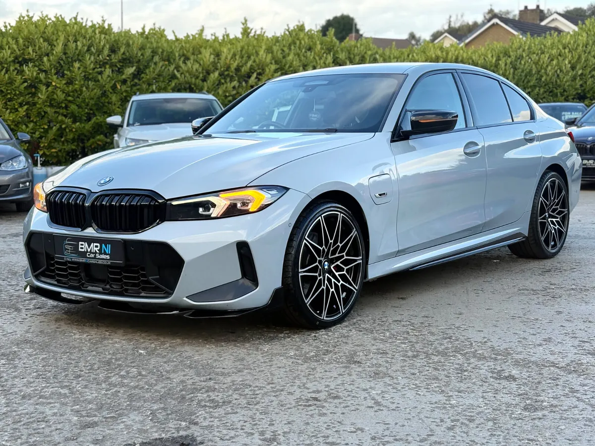 2023 BMW 330 M SPORT AUTO HYBRID - Image 3