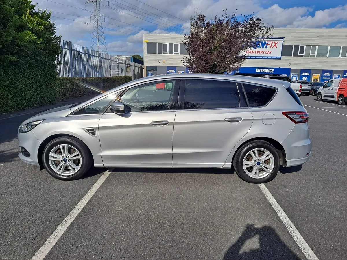 2017 Ford S-Max 2.0L 150Bhp TITANIUM - Image 3