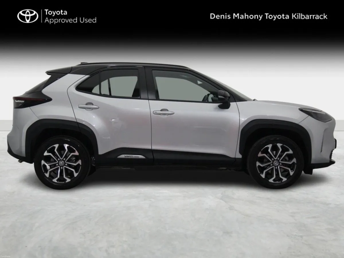 Toyota Yaris Cross LUNA SPORT - Image 3