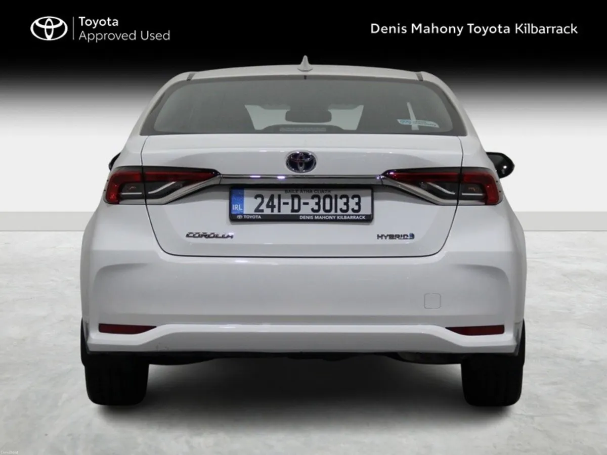 Toyota Corolla LUNA SALOON - Image 4