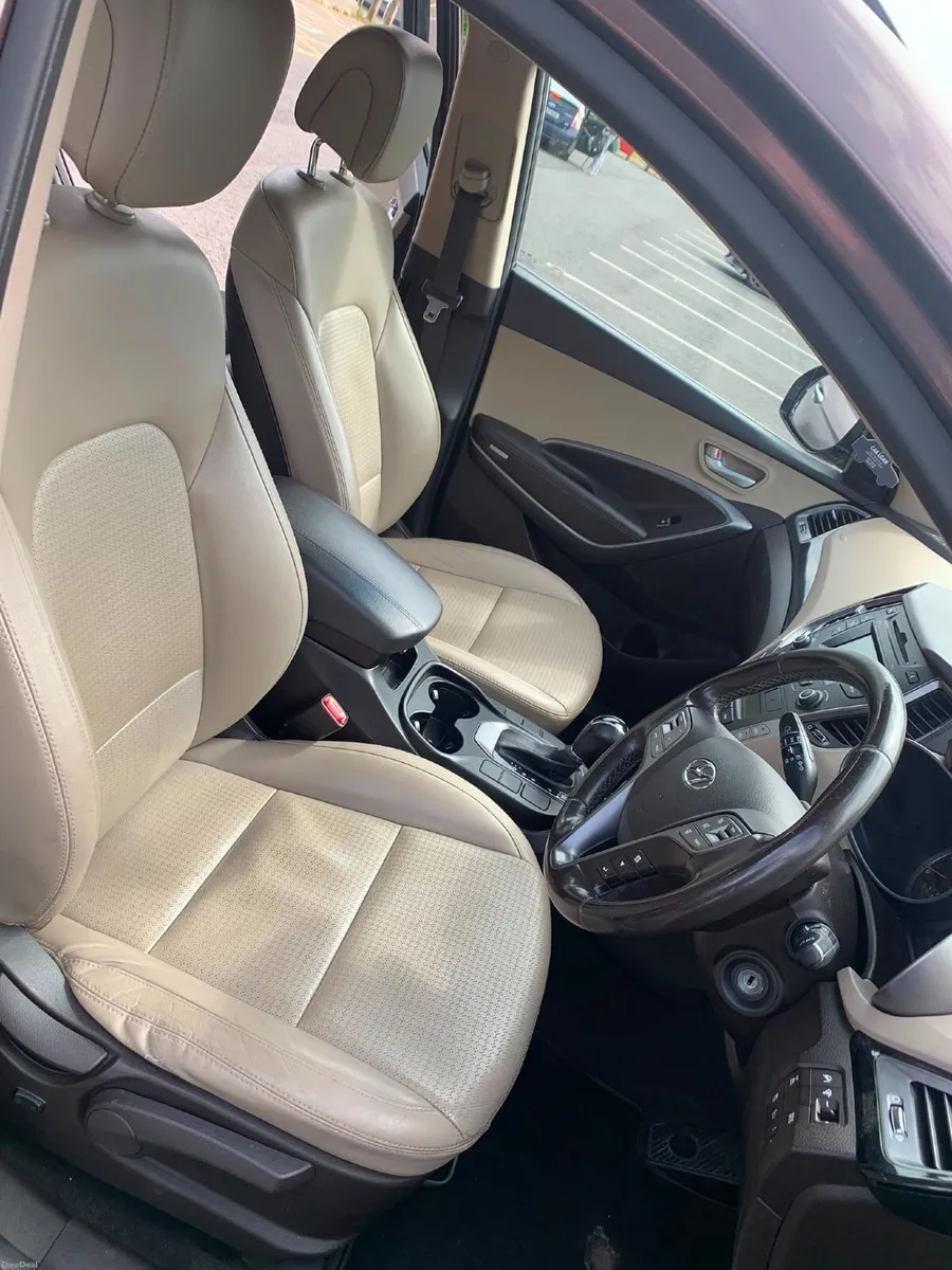 Hyundai Santa Fe 2015 - Image 6