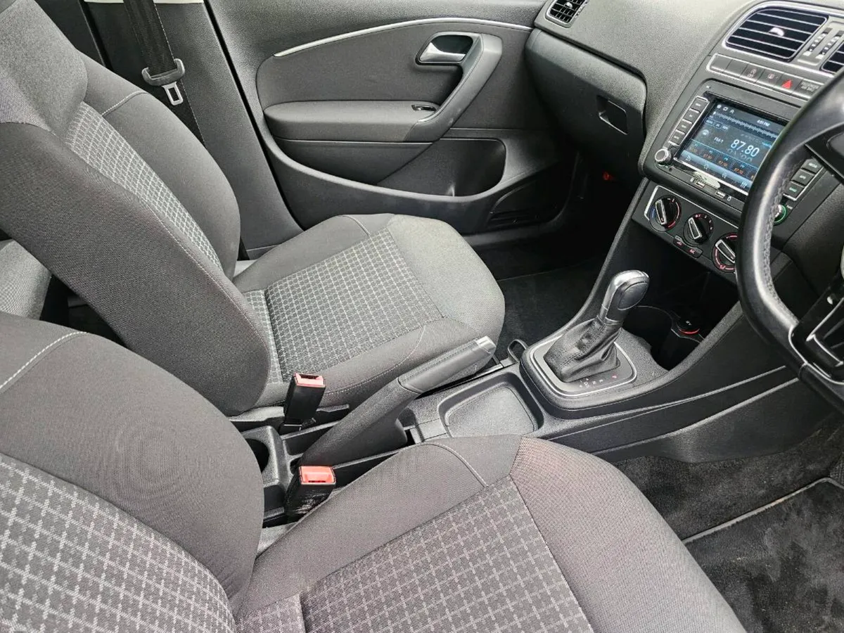 2016 vw polo 1.2 tsi automatic Only 68000km - Image 6