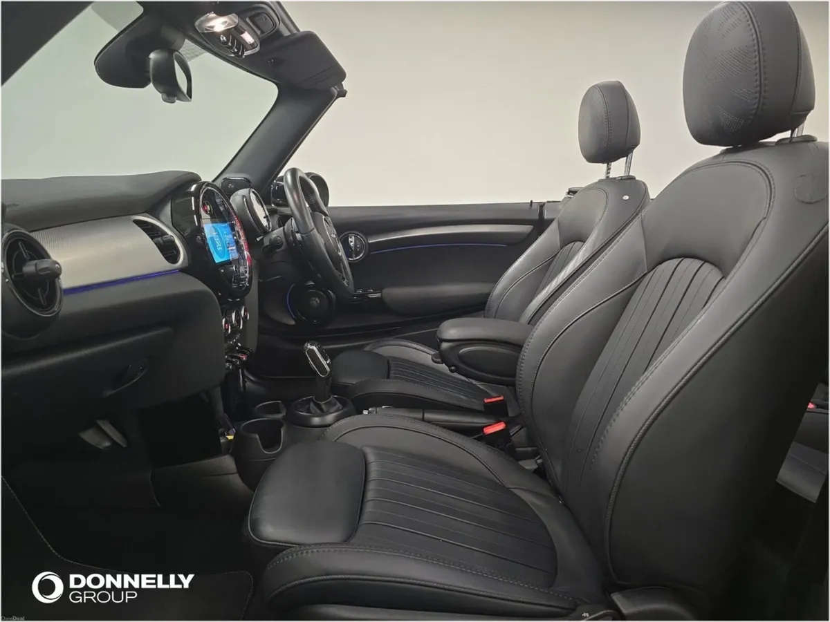MINI Convertible Cooper S Exclusive - Image 5