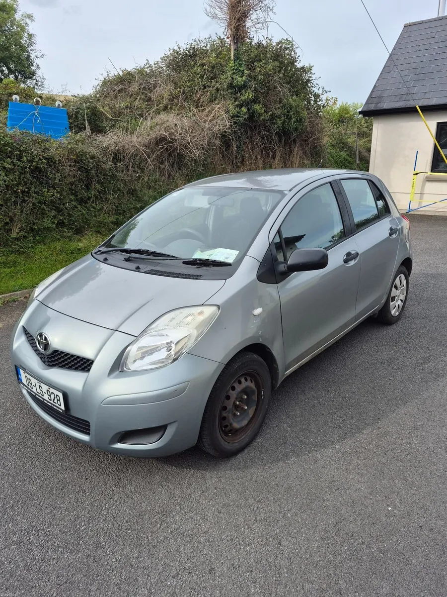 Toyota Yaris 2009 - Image 6