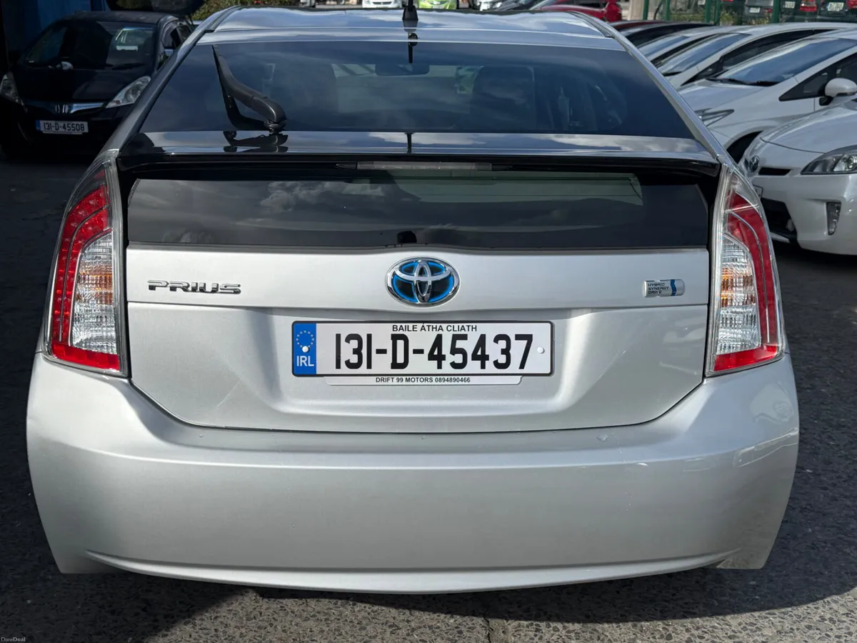 2023 Toyota Prius Hybrid Automatic - Image 4