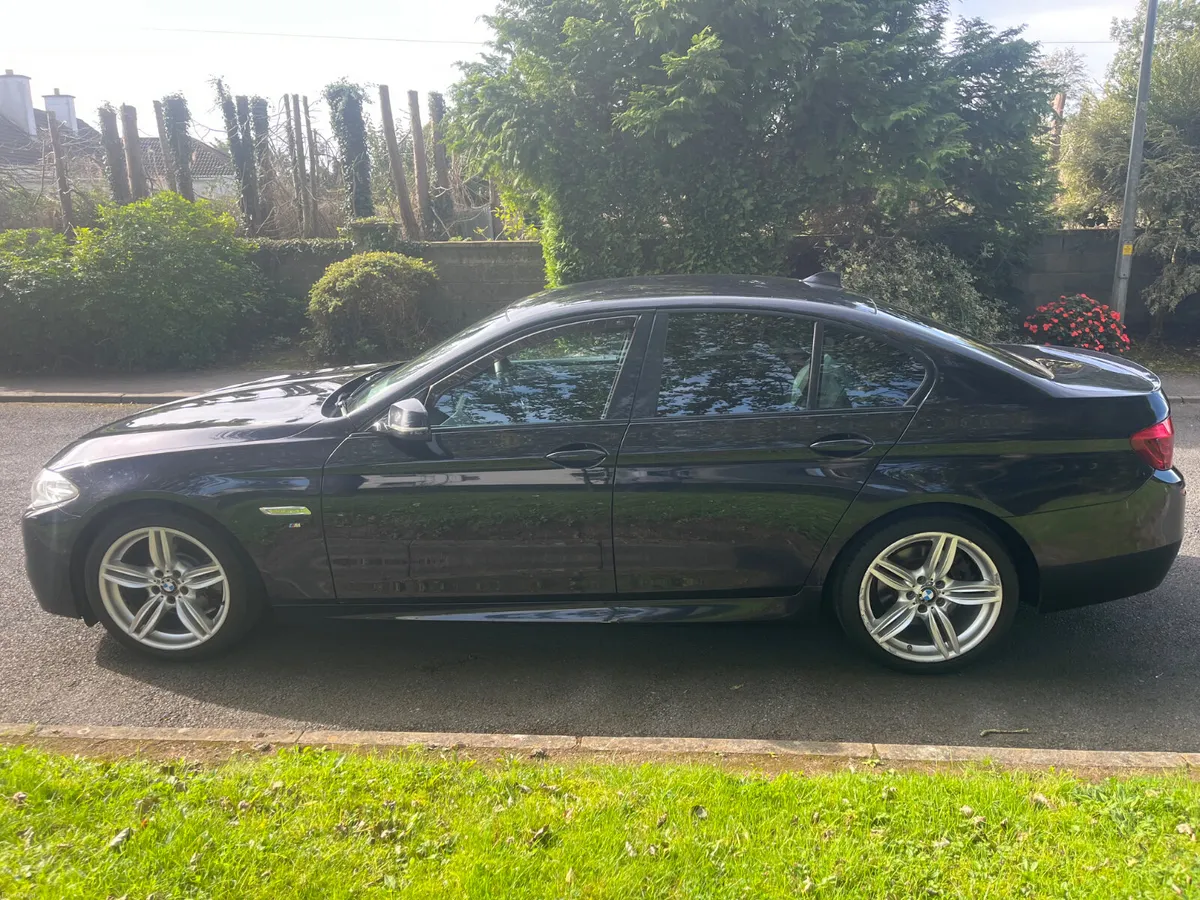 BMW 5-Series 2015 - Image 3