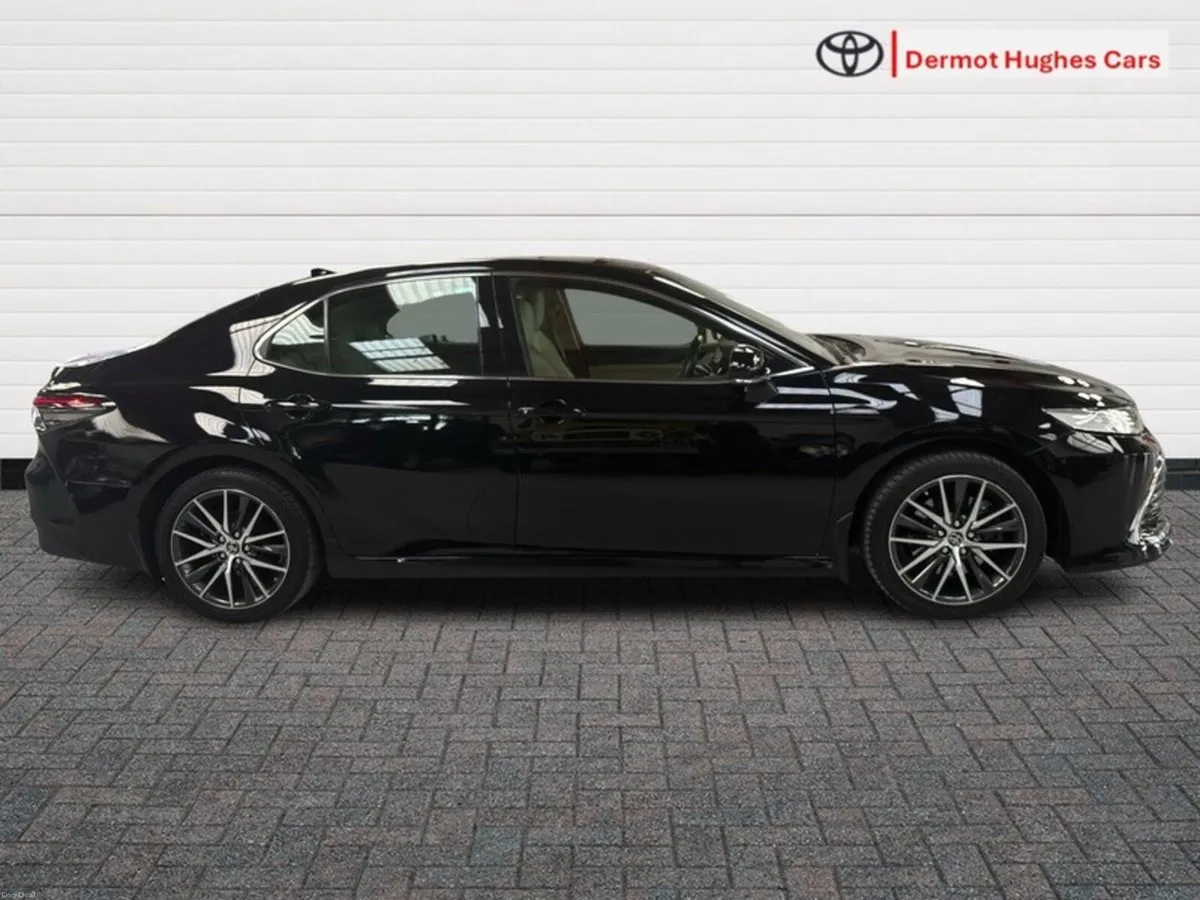 Toyota Camry PLATINUM EDITION 4 4DR AUTO - Image 3